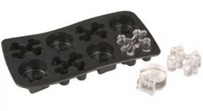 France customer ordered our Homewares Skull and Crossbones Ice Cube Tray from Hanchuan