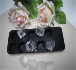 Does creative silicone ice tray needs disinfection? Are there any simple methods?