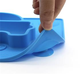 Forget about the feeding mess and cleaning endless utensils, try baby silicone feeding placemat.