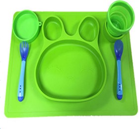 Baby silicone placemat plate with spoon & fork,  fits common Highchairs and Tables.