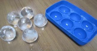 six holes silicone ice ball