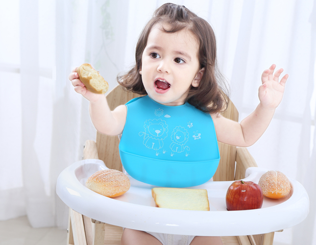waterproof silicone baby bib with food catcher